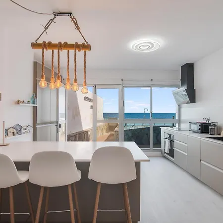 Home2book Beachy Vibes Sea Side Apartment, Guia Santa Maria de Guia de Gran Canaria