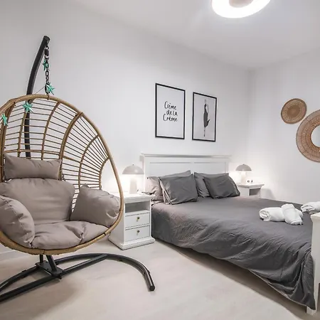 Home2book Beachy Vibes Sea Side Apartment, Guia